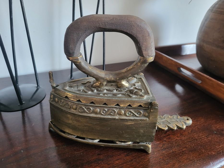 Żelazko mosiężne kolekcjonerskie