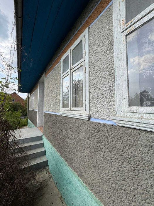Продається старенький добротний будиночок у селі Горішні Шерівці