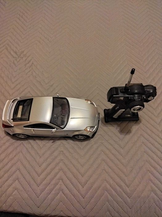 Carro telecomandado Nissan 350Z