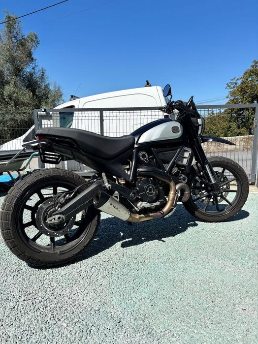 Ducati scrambler icon dark Arnoso (Santa Maria E Santa Eulália) E ...