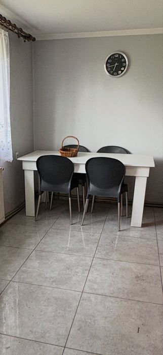 Stół z krzesłami  do kuchni jadalni