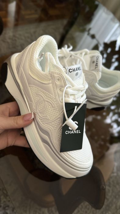 Кросівки нові 36 розмір