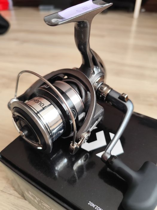 Sprzedam nowy kołowrotek wędkarski Daiwa n'zon lat 6000SS-P