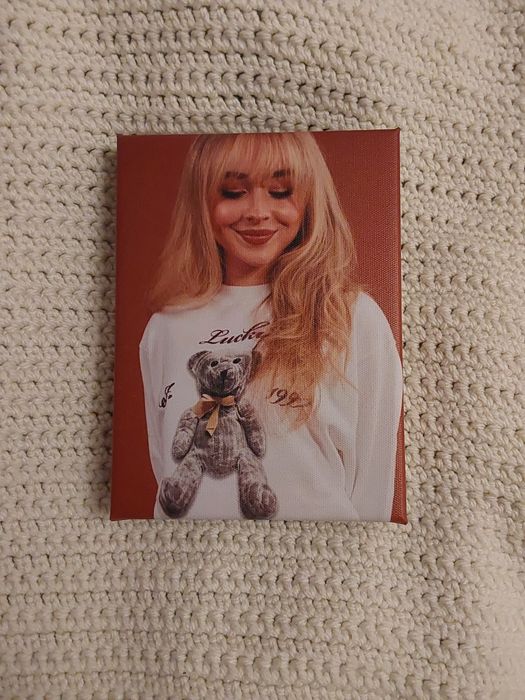 Sabrina Carpenter fotografia em tela