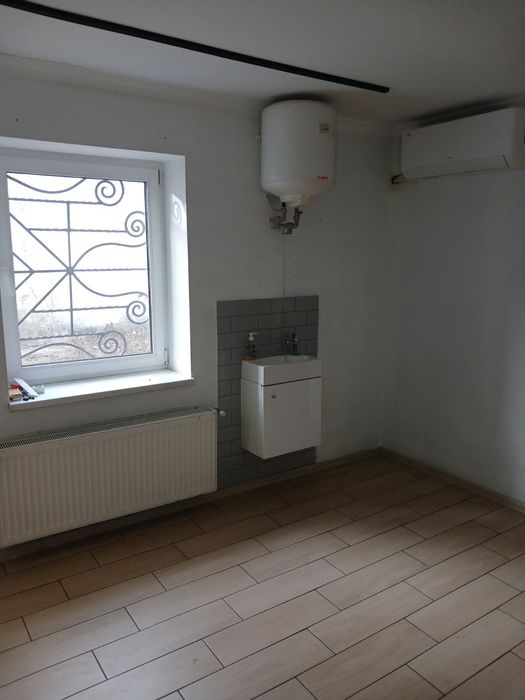 Здам в оренду 2 -кімн приміщення з ремонтом