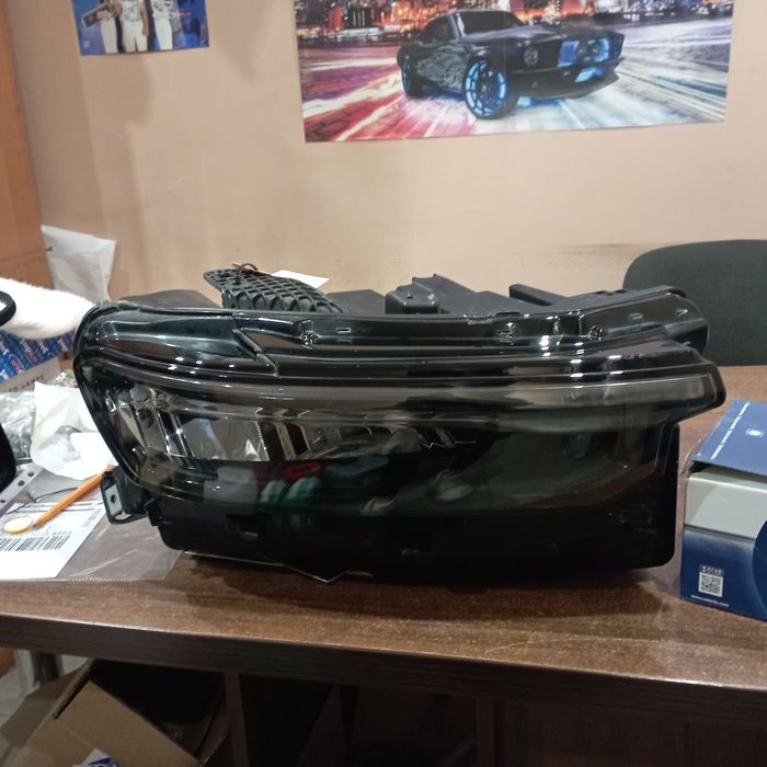 Фара права ліва  BASE Jeep Grand Cherokee WL 22-