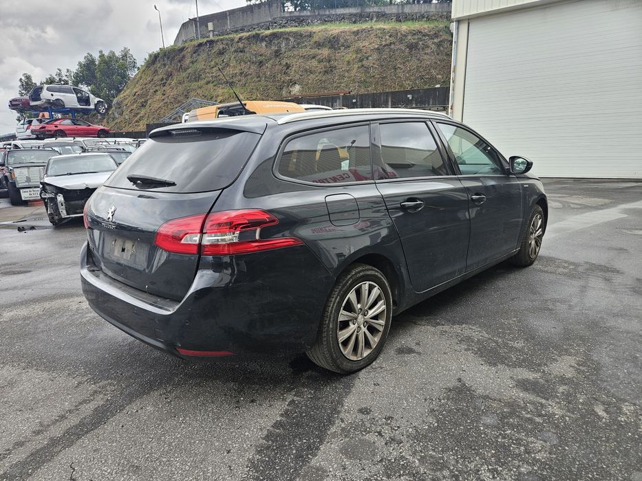 Peugeot 308 II SW 1.2 THP de 2019 para peças