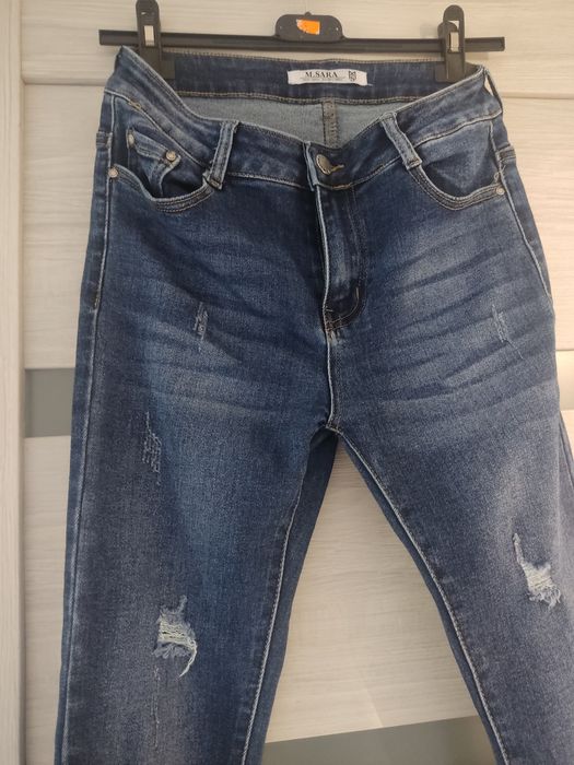 Sprzedam dżinsy M-Sara