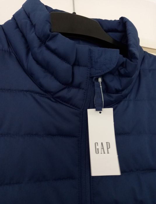 Жилет чоловічий GAP розмір XL на змійці, водовідштовхуючий