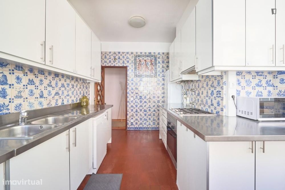 Quarto - localizado em Lapa Lisbon