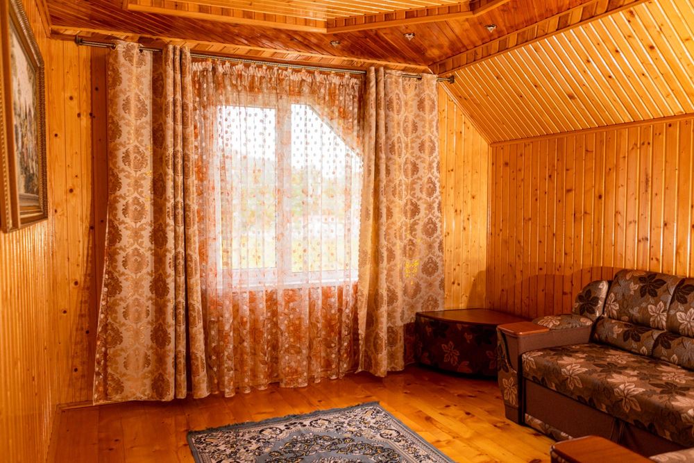 Будинок-шале в гірському с.Космач.Продаж-обмін..