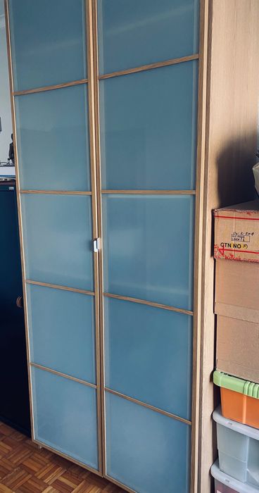 Roupeiro moderno - Portas vidro fosco