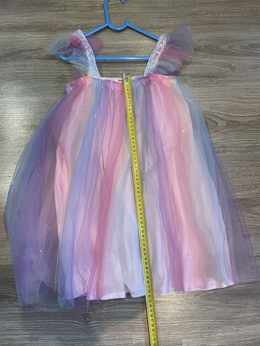 Teczowa tiulowa sukienka