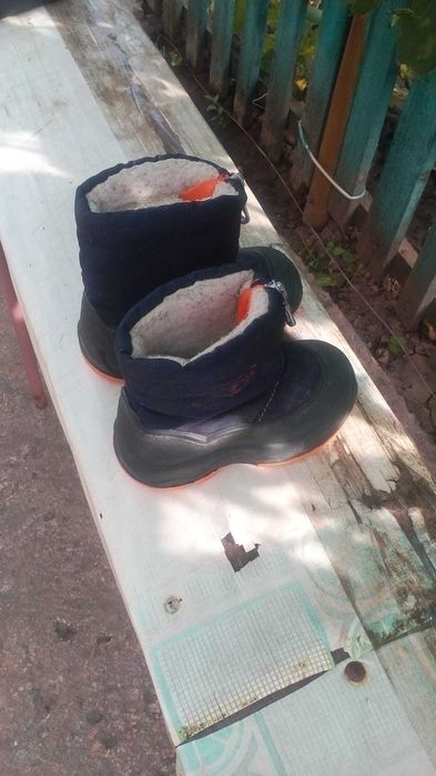 Продам Новую детскую обувь.