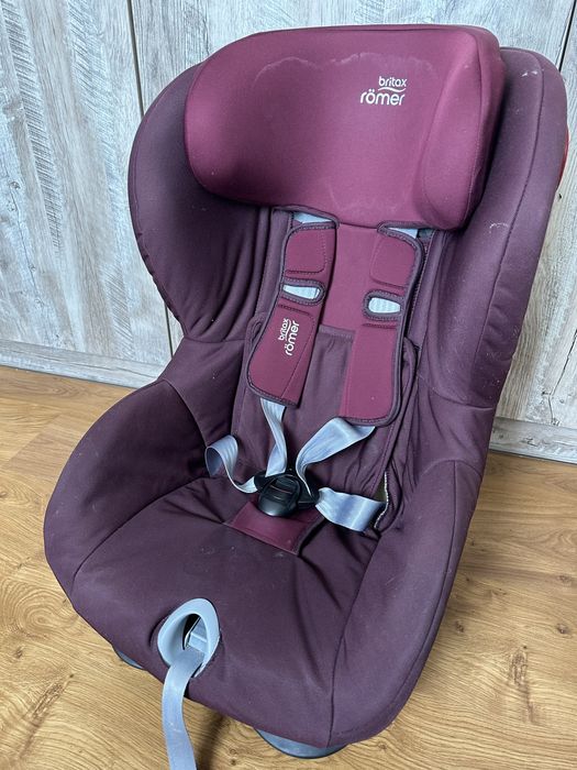 Дитяче автокрісло