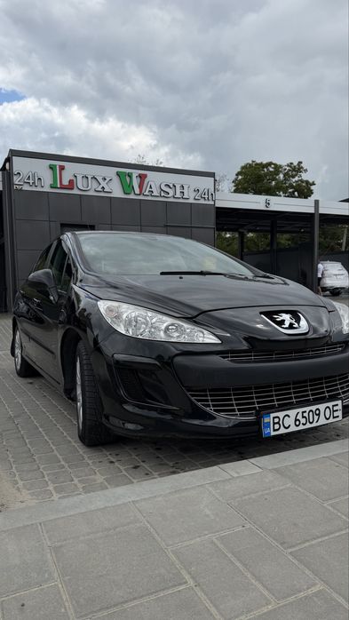 Продаю Машину Peugeot 308