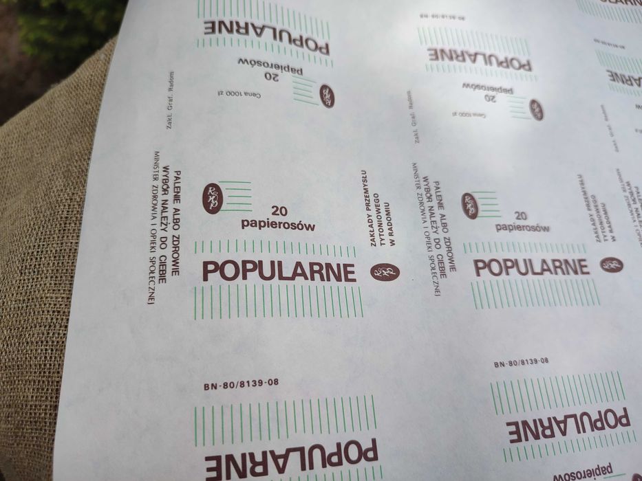 Papierosy Popularne opakowania arkusze