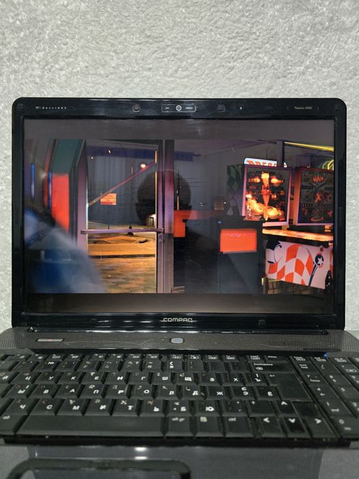 Ноутбук Compaq в гарному косметичному стані