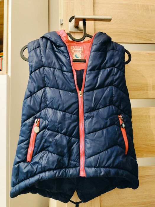 Dziewczęcy bezrękawnik