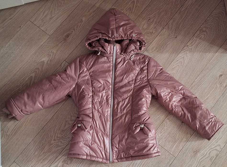 Тепла демисезонна курточка на дівчинку