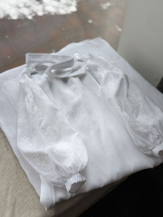 Вишита сукня з льону 100%