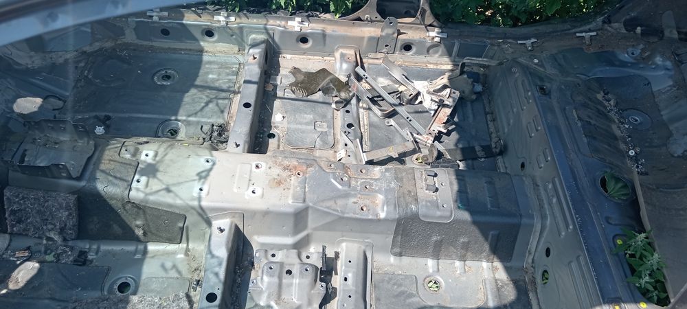 Кузов четверть телевізор Mitsubishi Lancer 9