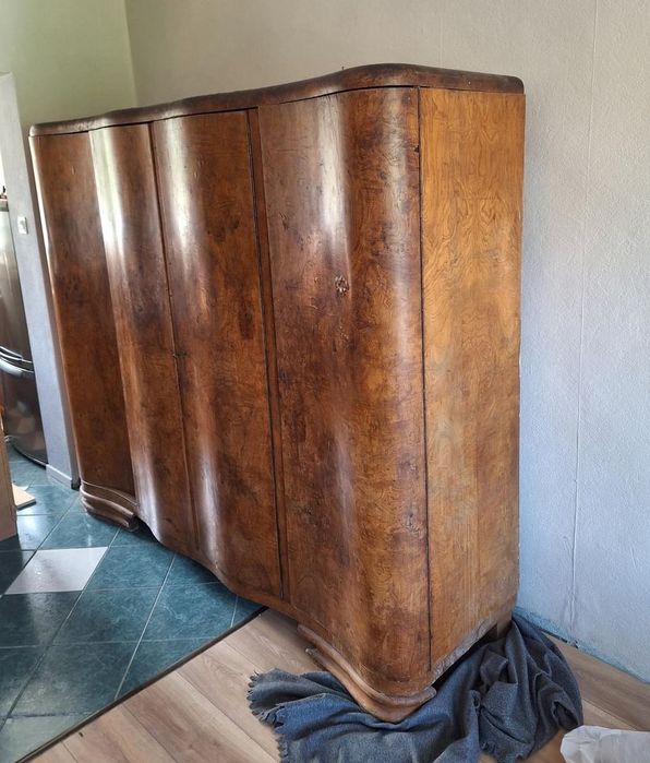 Szafa Art Deco do renowacji