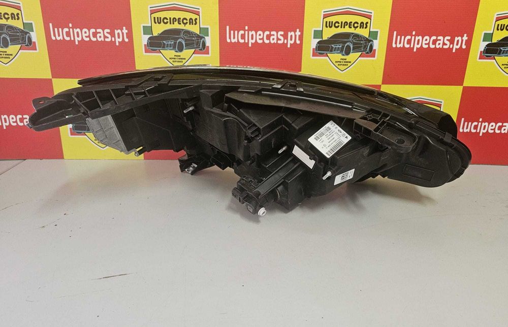 Ótica Esquerda Led Renault Clio V | 130256