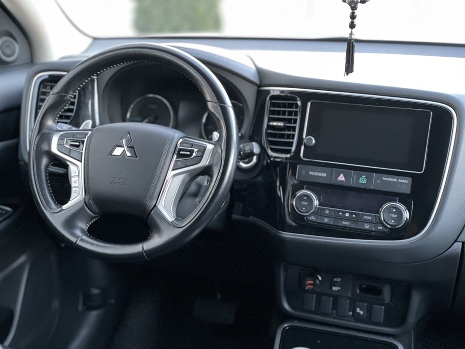 Mitsubishi Outlender PHEV, 2.0, без вложений!!!