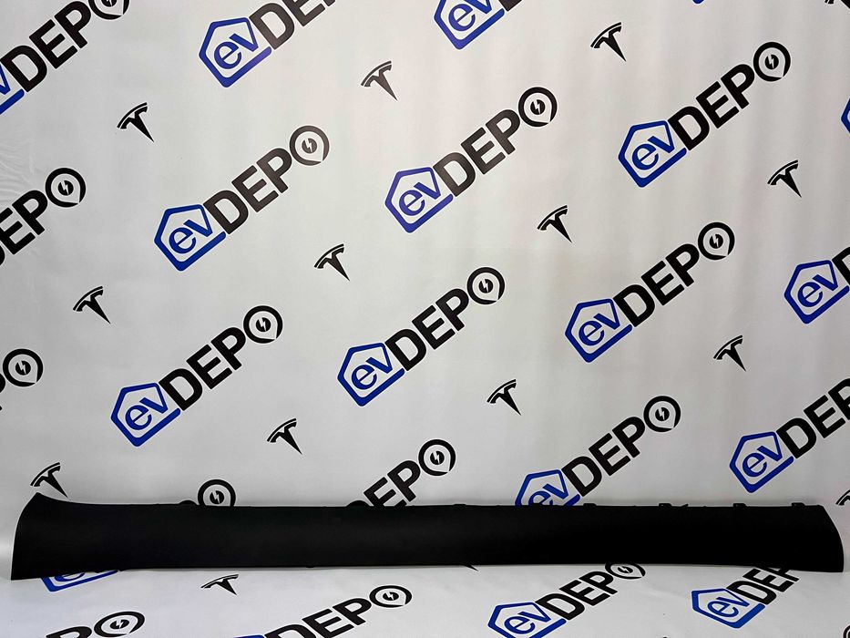 Накладка порога структурна ліва/права Tesla Model Y Нова