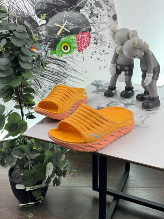 Нові тапочки шльопки Hoka Ora Recovery 40 розмір Е12453