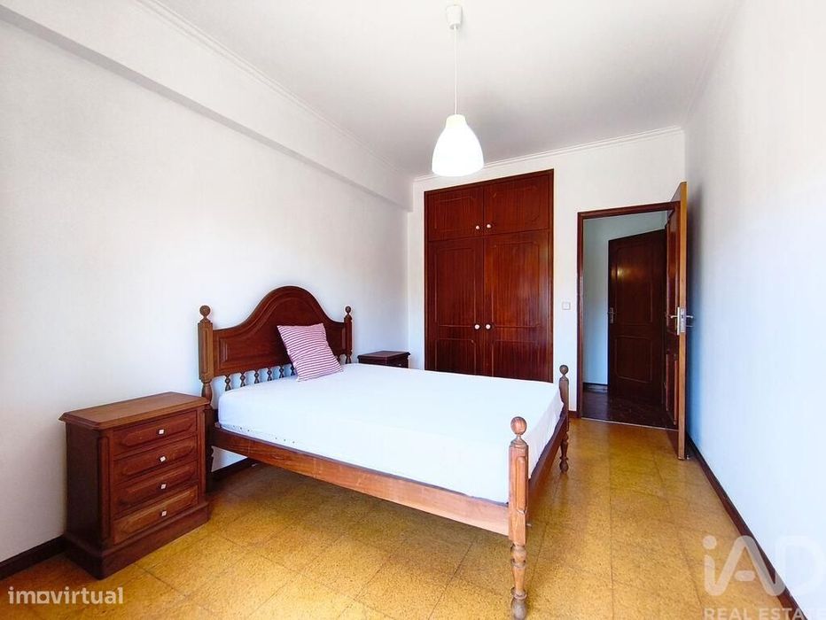 Apartamento T1 em Chafé de 55,00 m2
