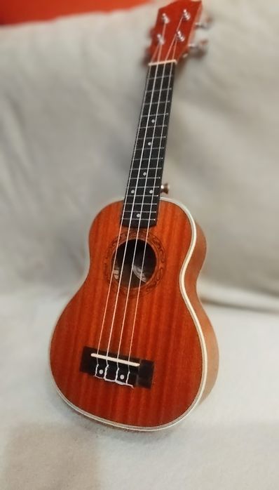 Ukulele UK-30 Soprano .