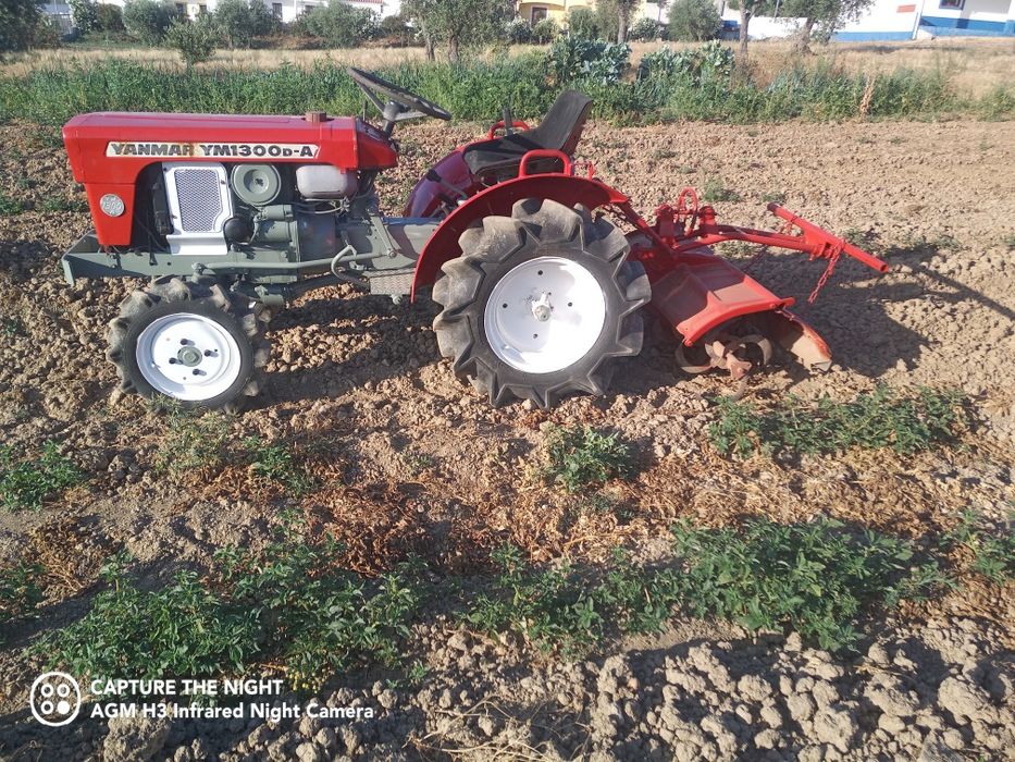 Tractor Yanmar 4x4 com fresa