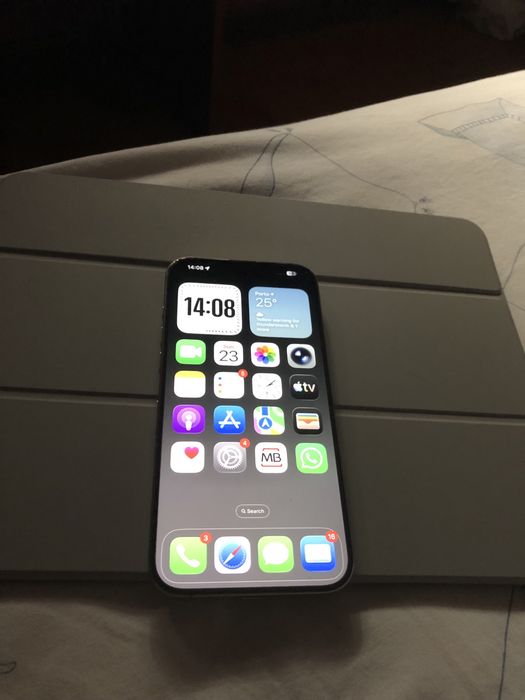 Iphone 16 pro max desert
