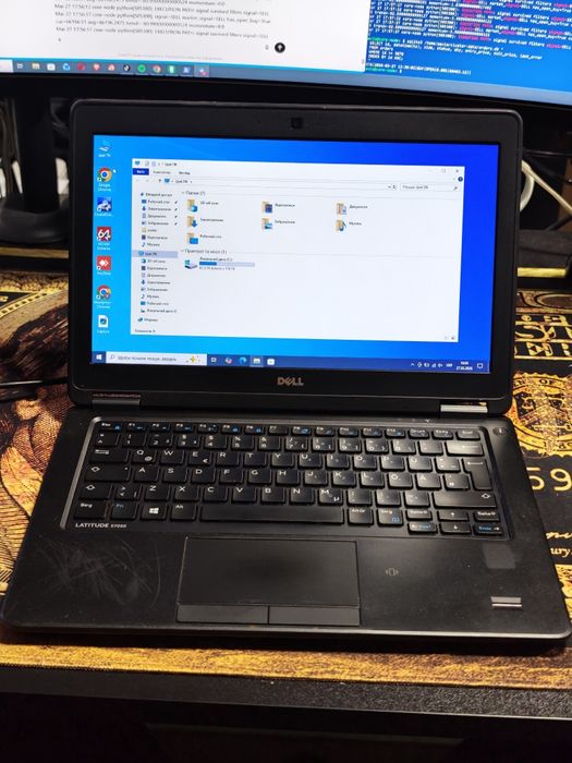 Dell Latitude E7250 i5 5300U 8GB SSD 128 робочий