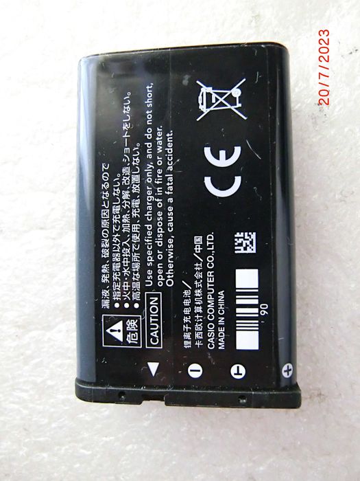 Bateria Casio NP 90 original.