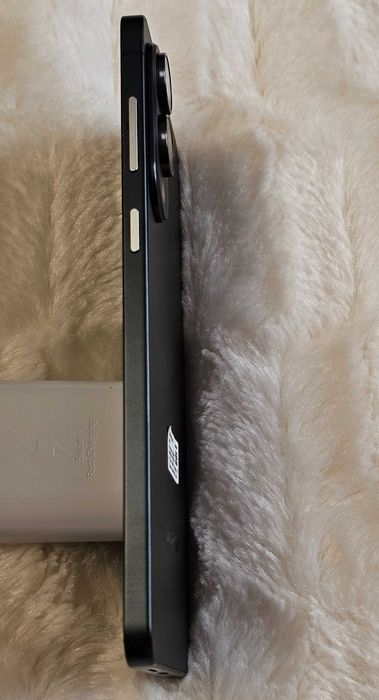 Samsung S25 Edge 12/256 31 цикл зарядки. Для України і для Европи.