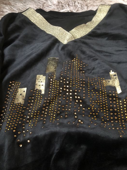 Bluza welurowa ze zdobieniami