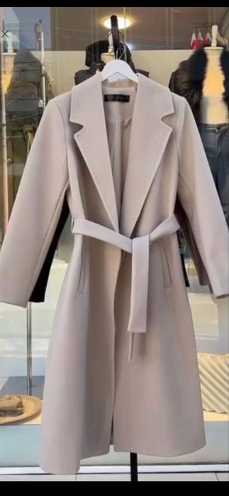 Пальто пильна роза