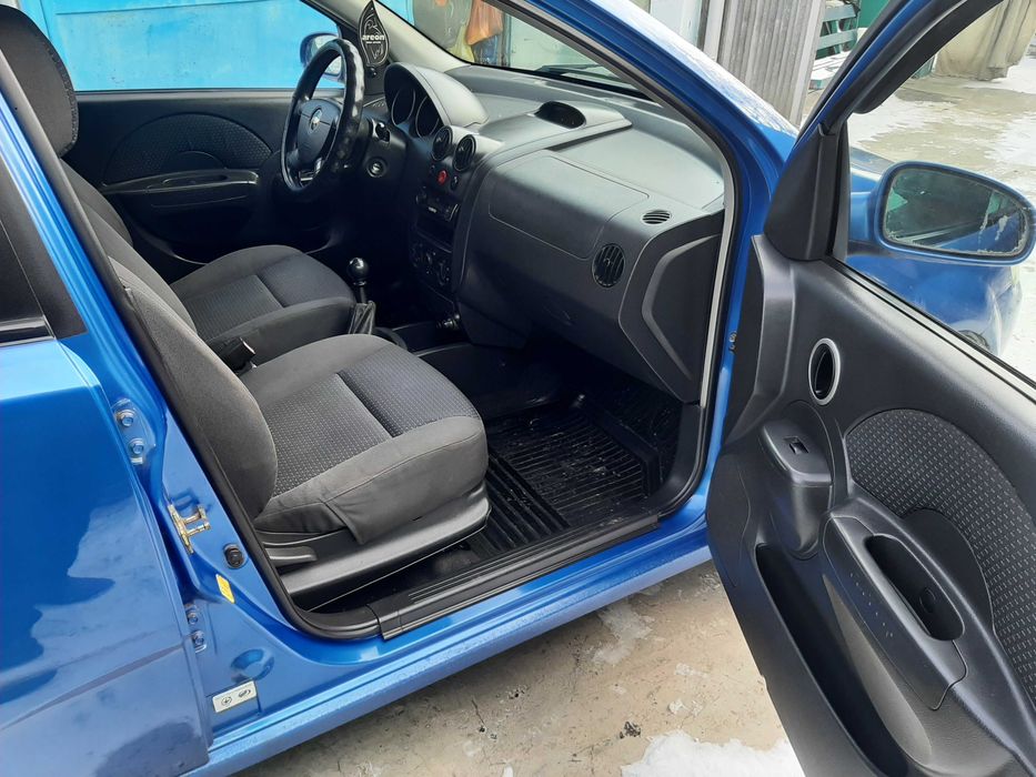 Шевроле Авео Продам