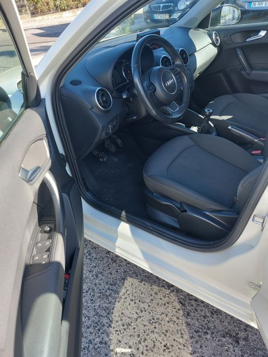 Audi A1 1.6 TDI 4 portas