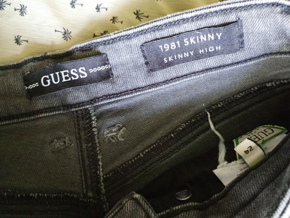 Джинси сірі skinny Guess