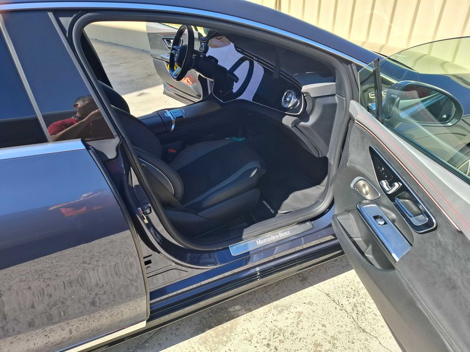 Mercedes EQE 500  4-Matic AMG Line — photo 2