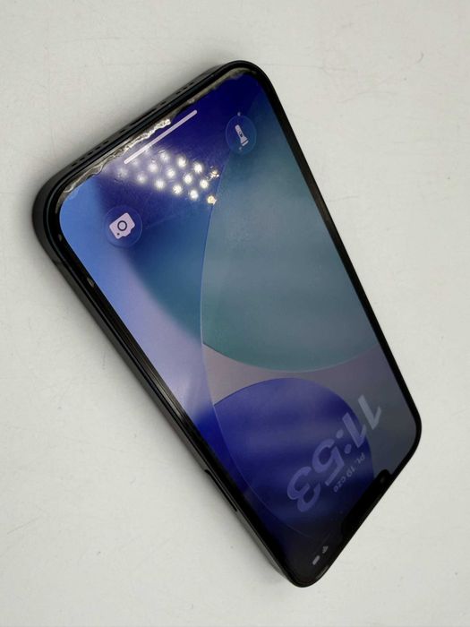 Smartfon Apple iPhone 13 4 GB / 128 GB 5G czarny