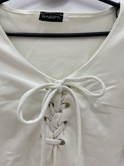 Bluzka damska biała ecru Wassyl sznurowany dekolt XS/S