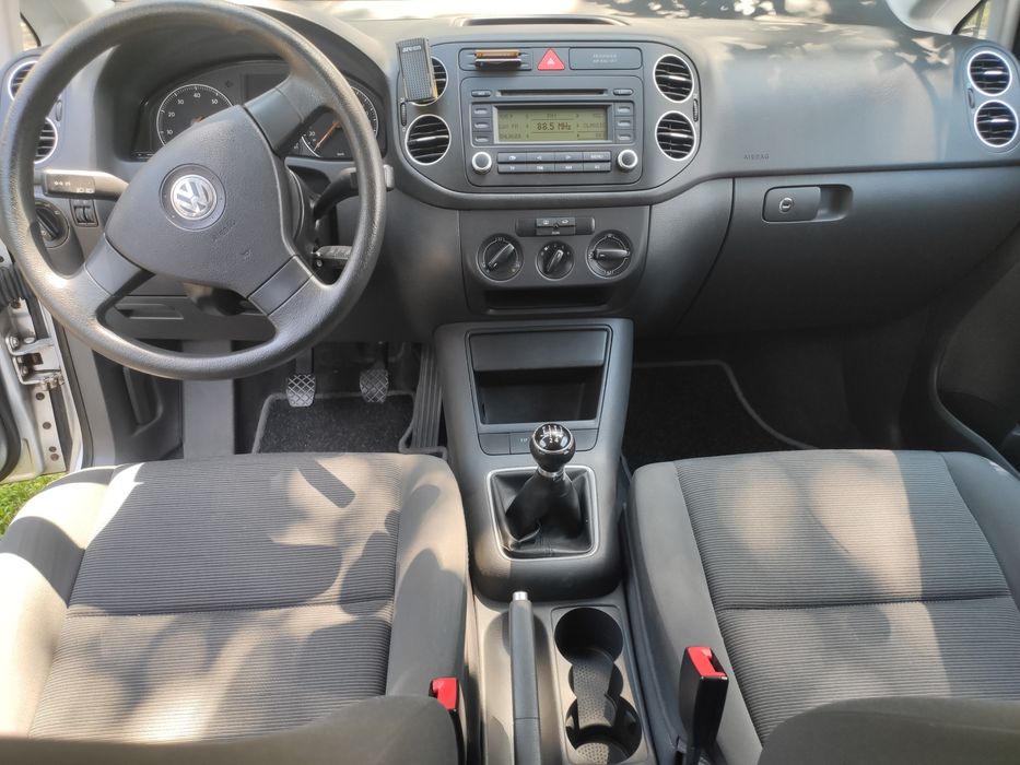 Продам Volkswagen Golf Plus 1.6 MPI  2006год