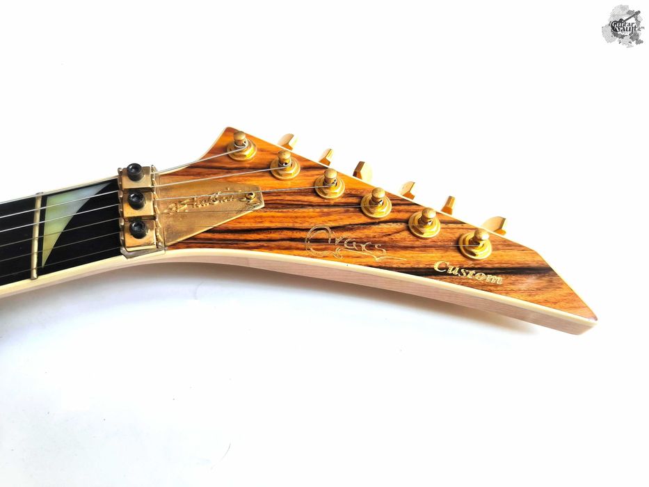 $1550 Avaks DK Custom '2008 Gold Flame w/case