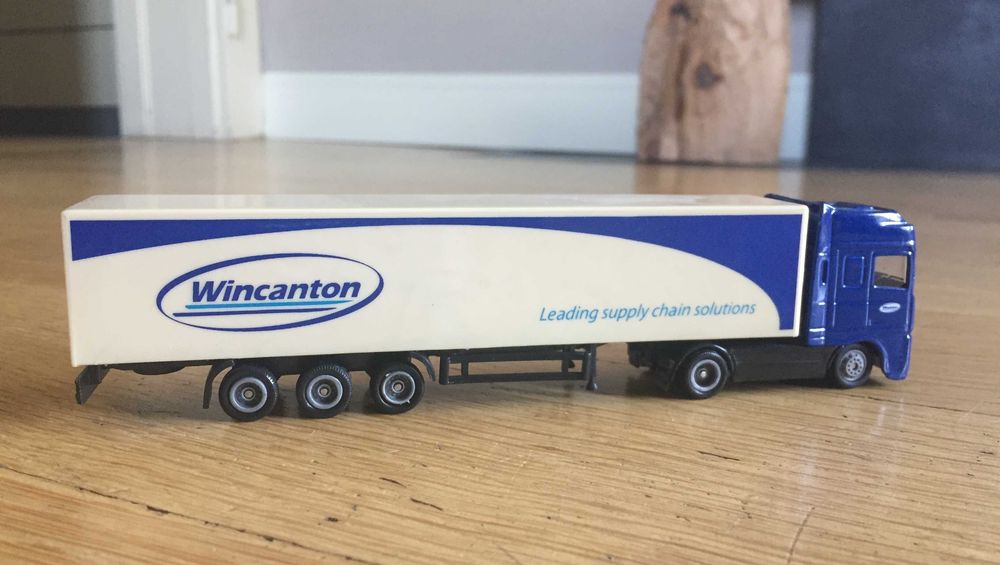 DAF -metalowy model ciągnika siodłowego z naczepą - Wincanton