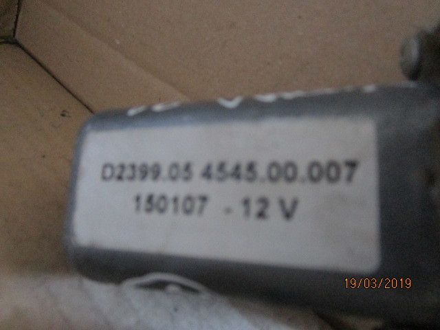 Motor vidro frente esquerdo SUZUKI Vitara (ET, TA)